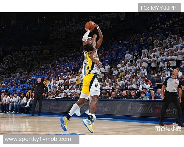 克里斯蒂全力以赴砍下25分三分球表现惊艳全场助力球队奋战